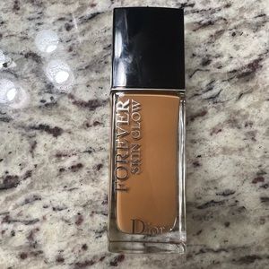 Dior Forever Skin Glow Foundation 4.5N
